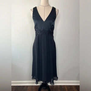 Donna Morgan Black Formal Evening Midi Dress sz 10 Sequins Embroidered Chiffon